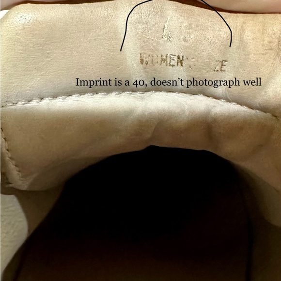 Tod’s “Sportivo” Leather Sneaker White and Gold Good pre-owned condition Size 40 - Picture 11 of 11